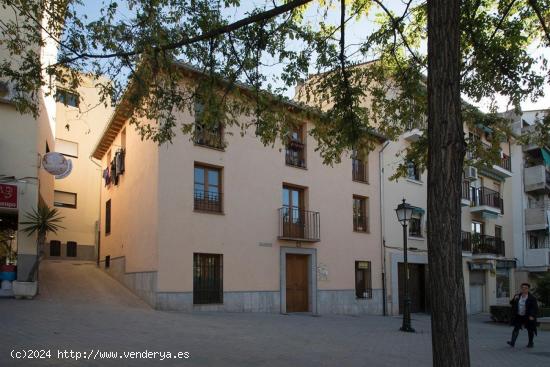 Hospital Real Solar Urbano Plurifamiliar - GRANADA