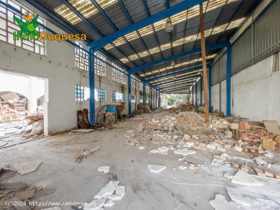 Nave industrial en venta en Santa Fe - GRANADA