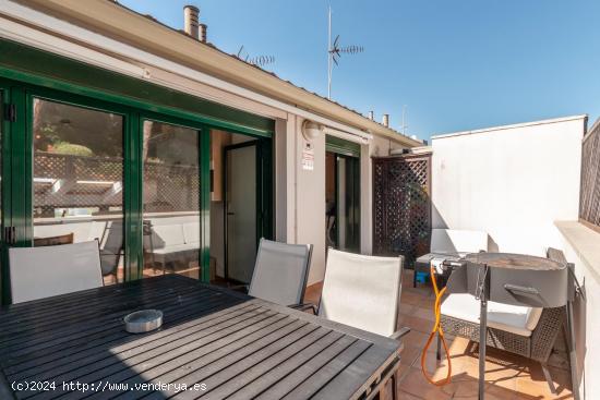  Elegante Ático Dúplex con Terraza, Piscina y Vistas al Mar - BARCELONA 