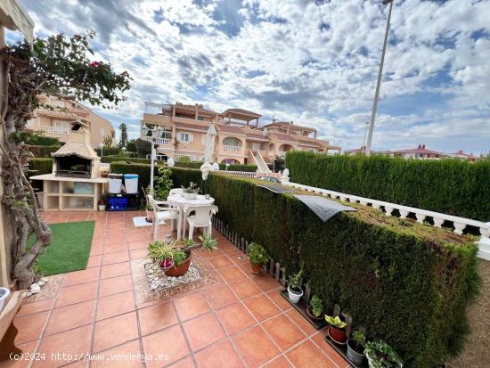 GRAN BUNGALOW PLANTA BAJA EN ORIHUELA COSTA, 2 HAB, 2 BAÑOS - ALICANTE