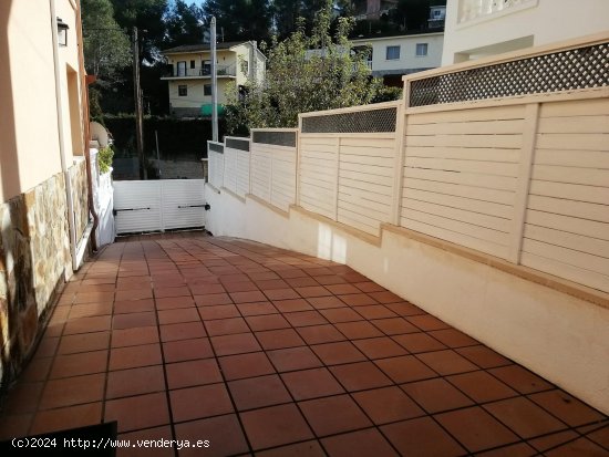 Unifamiliar aislada en venta  en Canyelles - Barcelona