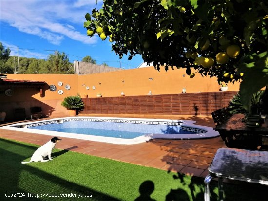 Unifamiliar aislada en venta  en Canyelles - Barcelona