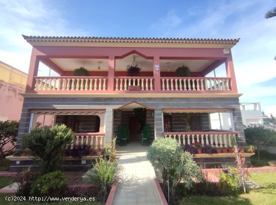  Casa-Chalet en Alquiler en Palmas De Gran Canaria, Las Las Palmas TAFIRA ALTA 