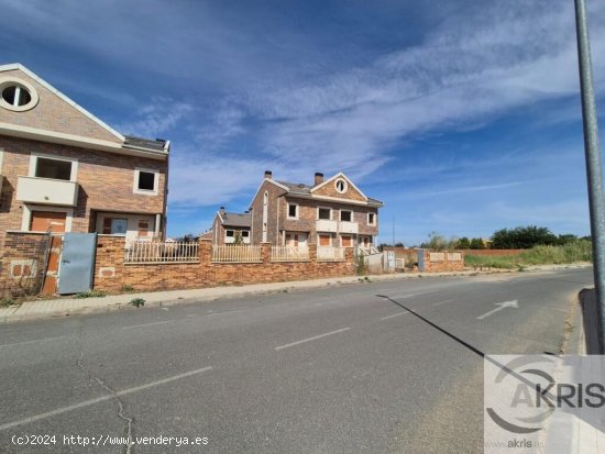  Casa / Chalet en venta en Burguillos de Toledo de 270 m2 