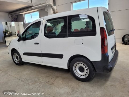 Citroen Berlingo combi 5 plazas de 2017 con 130.011 Km por 9.990 EUR. en Valencia