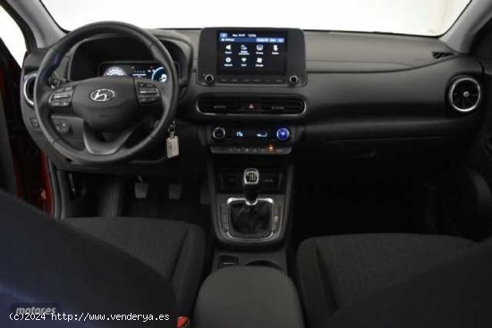 Hyundai Kona 1.0 TGDI Maxx 4x2 de 2023 con 27.196 Km por 20.990 EUR. en Cadiz