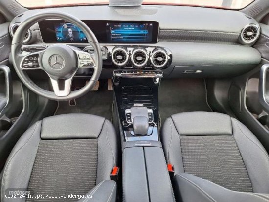 Mercedes Clase A A 200 d  GPS Piel LED  de 2019 con 74.000 Km por 22.500 EUR. en Granada