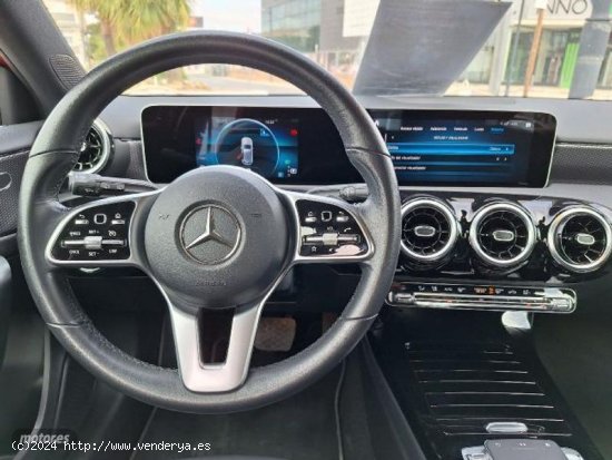 Mercedes Clase A A 200 d  GPS Piel LED  de 2019 con 74.000 Km por 22.500 EUR. en Granada