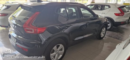 Volvo XC40 2.0 D3 150 de 2019 con 65.000 Km por 28.500 EUR. en Caceres