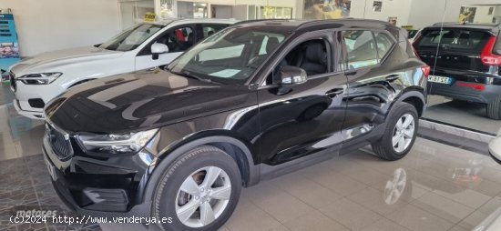 Volvo XC40 2.0 D3 150 de 2019 con 65.000 Km por 28.500 EUR. en Caceres