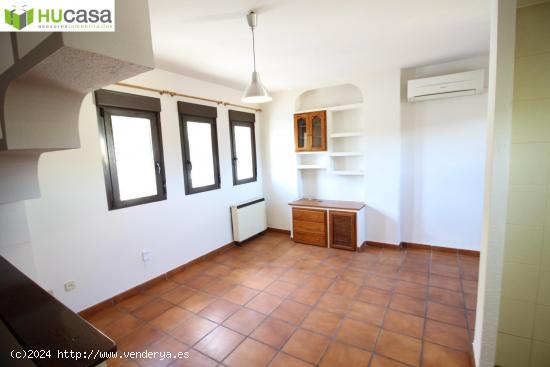 ¡¡OPORTUNIDAD - CASCO HISTÓRICO - DUPLEX DE 2 DORM. SIN ABUHARDILLAR, BAÑO Y ASEO 149.500€!! -