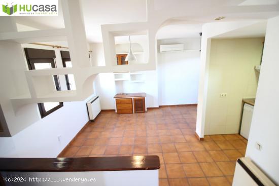 ¡¡OPORTUNIDAD - CASCO HISTÓRICO - DUPLEX DE 2 DORM. SIN ABUHARDILLAR, BAÑO Y ASEO 149.500€!! -