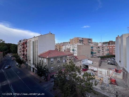  VENTA DE PISO EN TORRE DE ROMO, JUNTO AL JARDÍN DE FLORIDABLANCA - MURCIA 