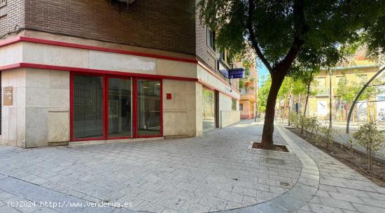 LOCAL EN VENTA EN PLAZA CASTELLON ALICANTE - ALICANTE