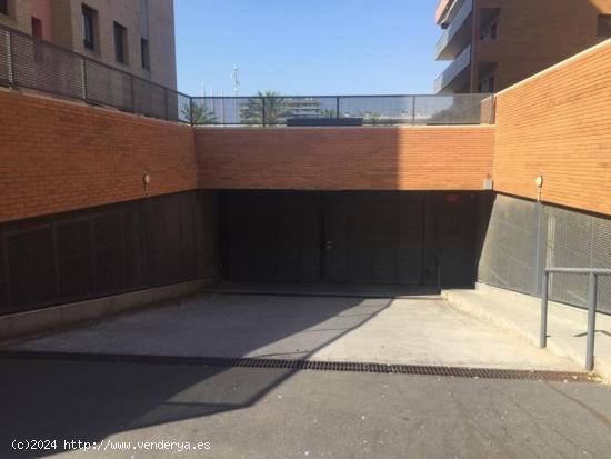 Plaza de Parqunig de 12 m² en c/ Cervantes - BARCELONA