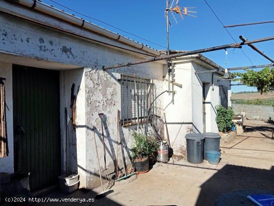 SE VENDE CASA DE FIN DE SEMANA EN BÁRCENA - LEON