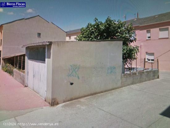 SE VENDE VIVIENDA EN CAMPONARAYA - LEON