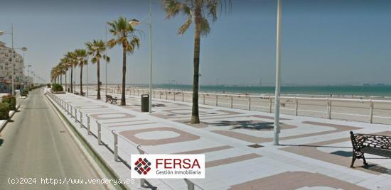  PISO EN VALDELAGRANA CON PISCINA COMUNITARIAEN SEGUNDA LINEA DE PLAYA - CADIZ 