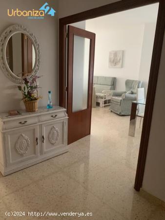 PISO DE 4 HABITACIONES Y DOS BAÑOS EN VALDEPASILLAS - BADAJOZ