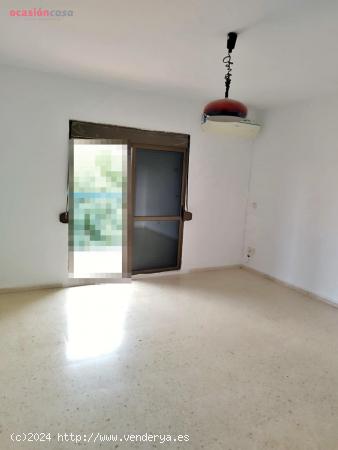 PISO CON ASCENSOR EN MIRALBAIDA 110.000€ - CORDOBA