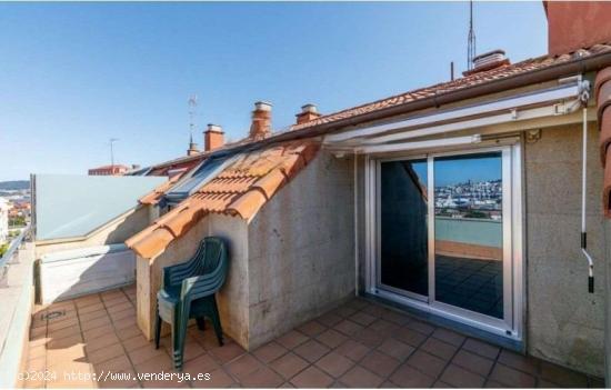 Ático de 3 dormitorios con terraza - PONTEVEDRA