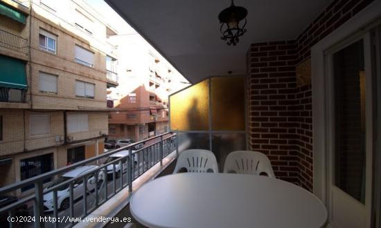 Apartamento en Torrevieja a tan solo 100 metros de la Playa - ALICANTE