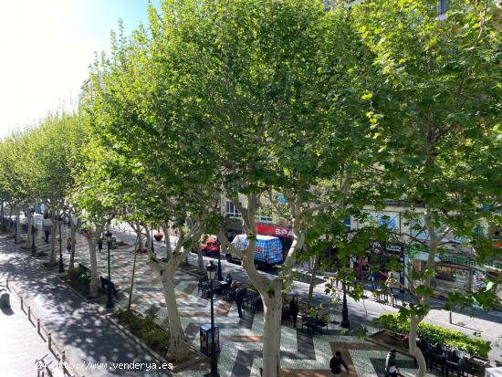 Oficina con gran visibilidad en el corazón de la ciudad - VALENCIA