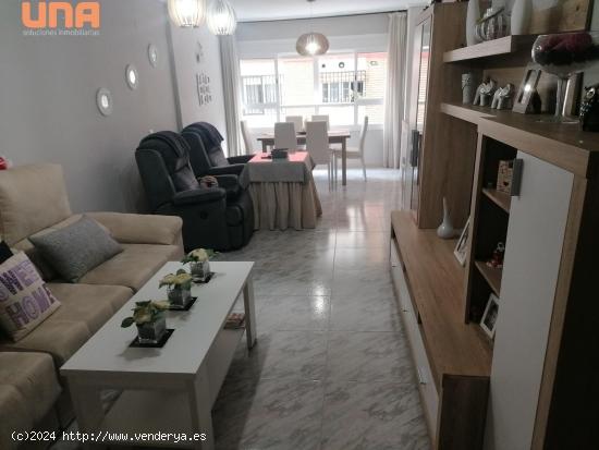 Piso en Venta Plaza de Andalucia listo para entrar a vivir - CORDOBA