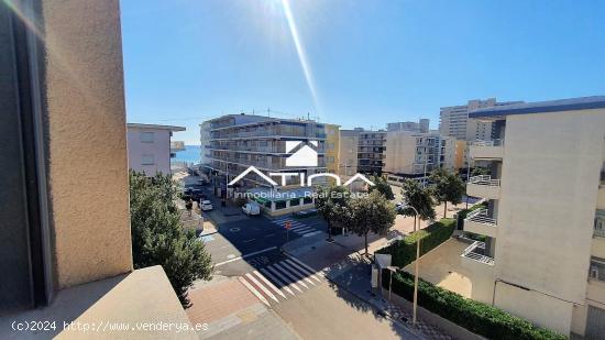 Apartamento con vistas laterales al mar situado en 3ª línea playa Bellreguard a solo 100m del mar 