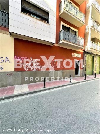  ESTUPENDO Y AMPLIO LOCAL COMERCIAL EN VISTALEGRE - MURCIA 