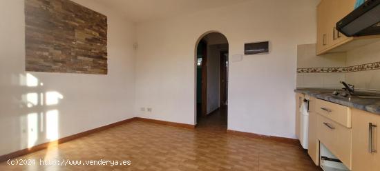 Bungalow de 2 dormitorios en el Campo Internacional - LAS PALMAS