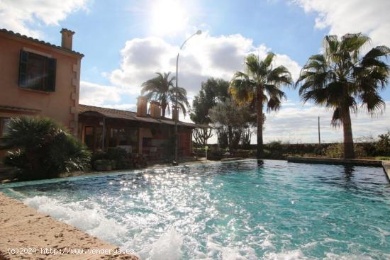 Atípica finca con piscina entre Campos y Sa Rápita - BALEARES