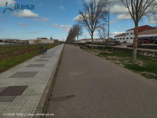 Venta de Suelo Urbano Residencial en Azuaga (Badajoz) - BADAJOZ