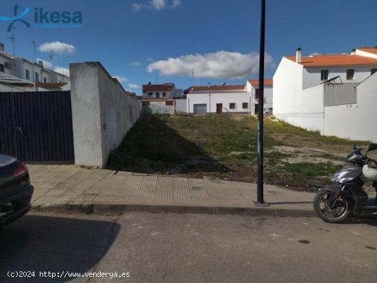  Venta de Suelo Urbano Residencial en Sector JUAN PABLO II Azuaga (Badajoz) - BADAJOZ 