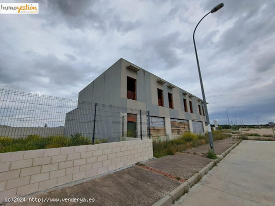  EN VENTA EDIFICIO EN TUDELA DE DUERO - VALLADOLID 