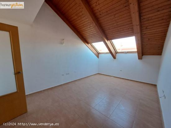 Piso en venta en La Seca, Valladolid - VALLADOLID