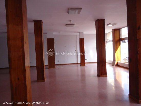  Local Comercial junto a la Cruz - CACERES 