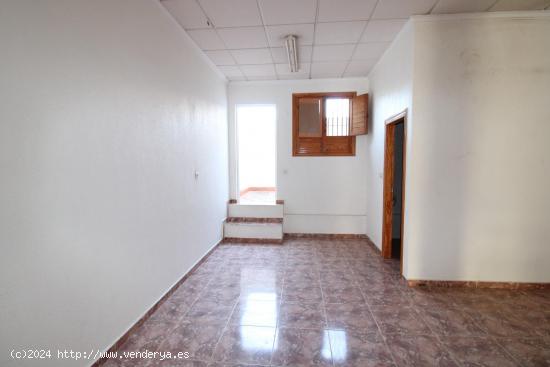 LOCAL COMERCIAL CON PATIO - MURCIA