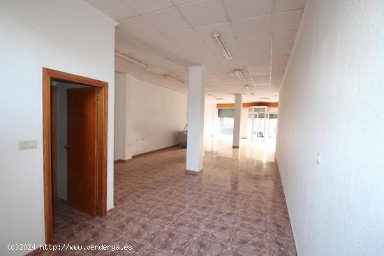 LOCAL COMERCIAL CON PATIO - MURCIA