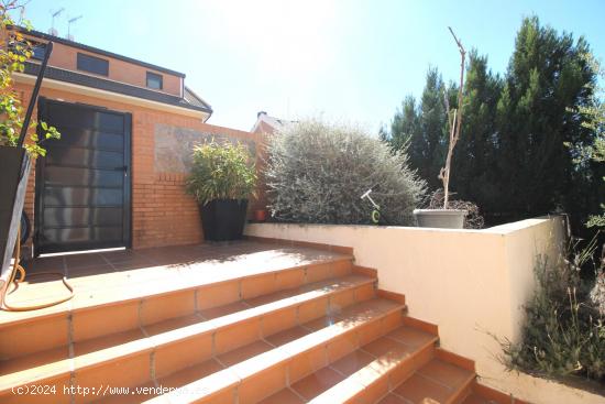 Chalet Pareado en Campo Real con piscina - MADRID