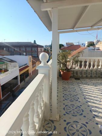  Casa adosada y bajo comercial - MURCIA 