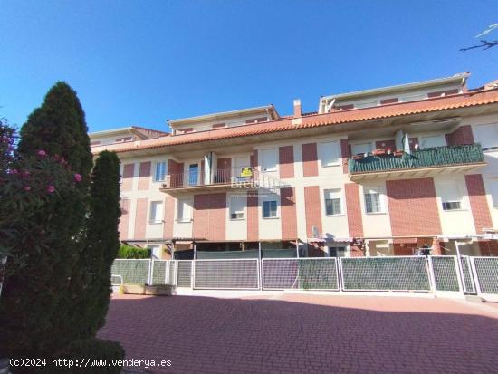 Bonito dúplex en la  Urbanización Villas de Carae . - ZARAGOZA