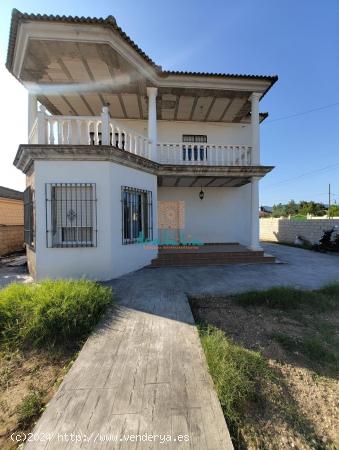 |||GRAN CASA-CHALET.EN LA BARQUERA,TAMBIEN ADMITE EL ALQUILER CON OPCION A COMPR//// - CORDOBA