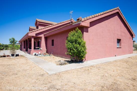 Gran Chalet en Valdetorres del Jarama: ¡Tu Hogar Ideal en Los Silillos! - MADRID