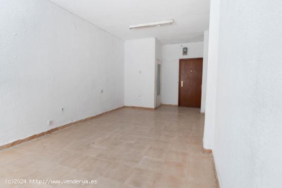 Local Comercial en C/ de las Mercedes - MADRID