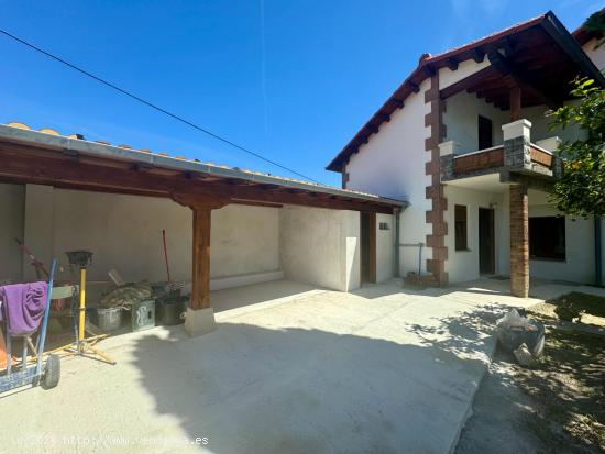  Descubre esta estupenda casa pareada en esquina en Boo de Piélagos - CANTABRIA 