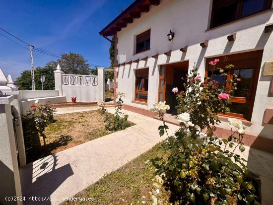 Descubre esta estupenda casa pareada en esquina en Boo de Piélagos - CANTABRIA