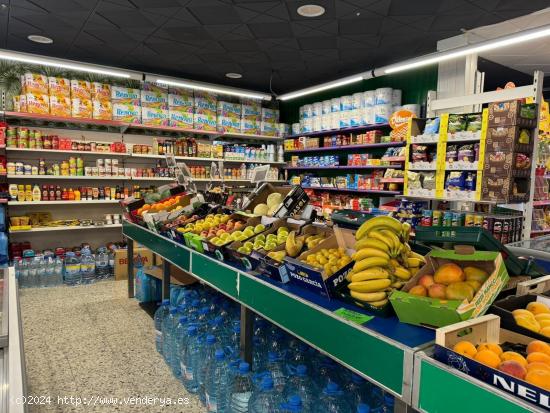 Se traspasa pequeño supermercado en Castelldefels - BARCELONA