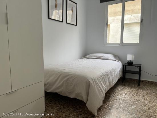 HABITACIÓN EN CATARROJA - VALENCIA