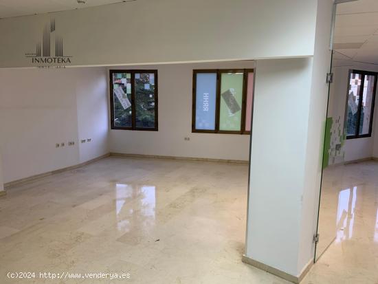 REF: C025 GRUPO INMOTEKA INMOBILIARIA ALQUILA LOCAL COMERCIAL ZONA CENTRO/ALTOZANO - ALBACETE